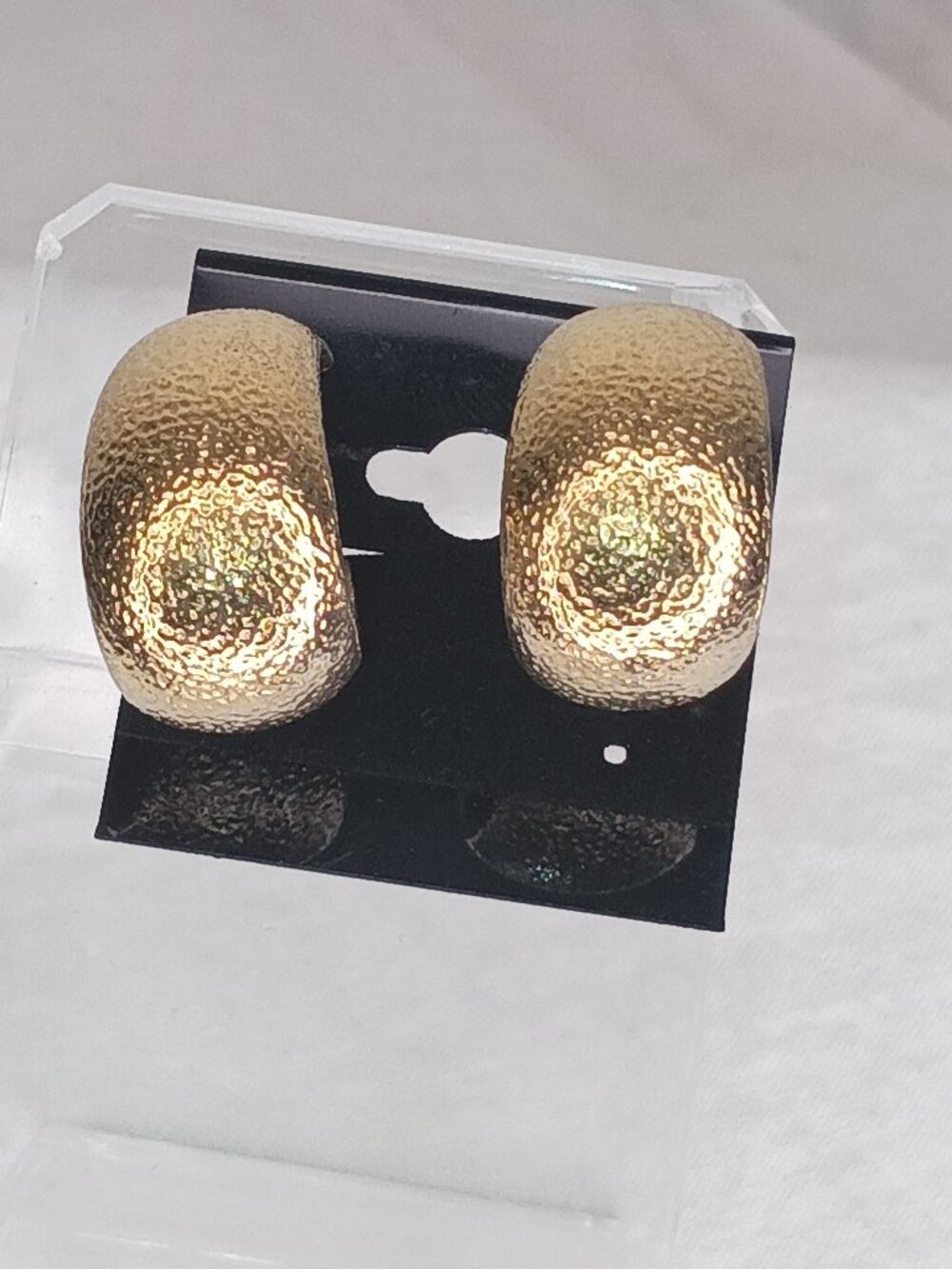 Vintage  Ciner Signed Clip Earrings [Product type]